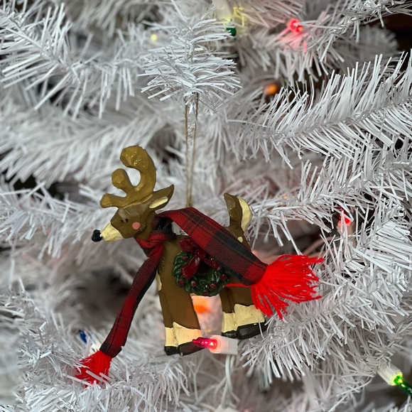 Christmas Deer Ornament - Picture 1 of 4